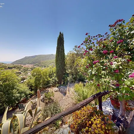 Ai Cinque Campanili Гостевой дом Финале Лигуре