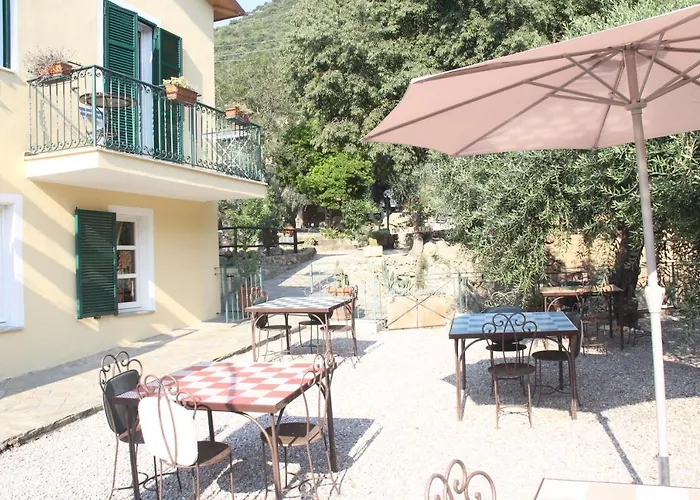 Pensionat Ai Cinque Campanili Finale Ligure